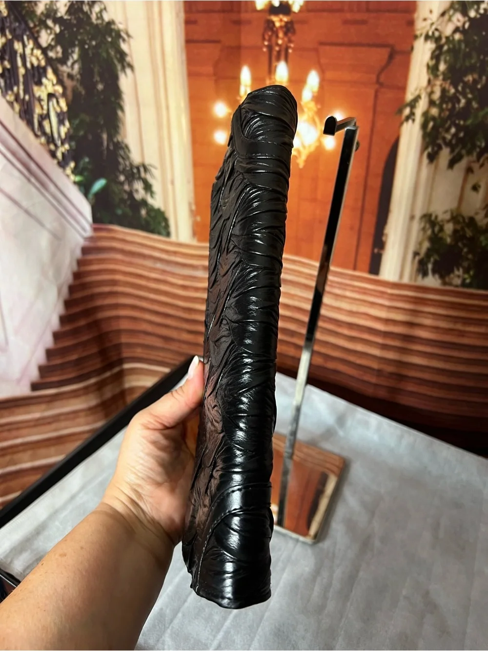 Vintage Jessica McClintock black clutch unique faux leather exterior 🖤